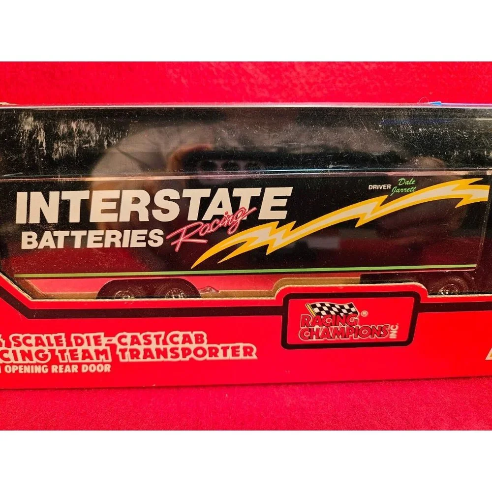 DALE JARRETT NASCAR TRANSPORTER‎ BUNDLE w/MATCHING STOCKCAR & PLAYER CARD